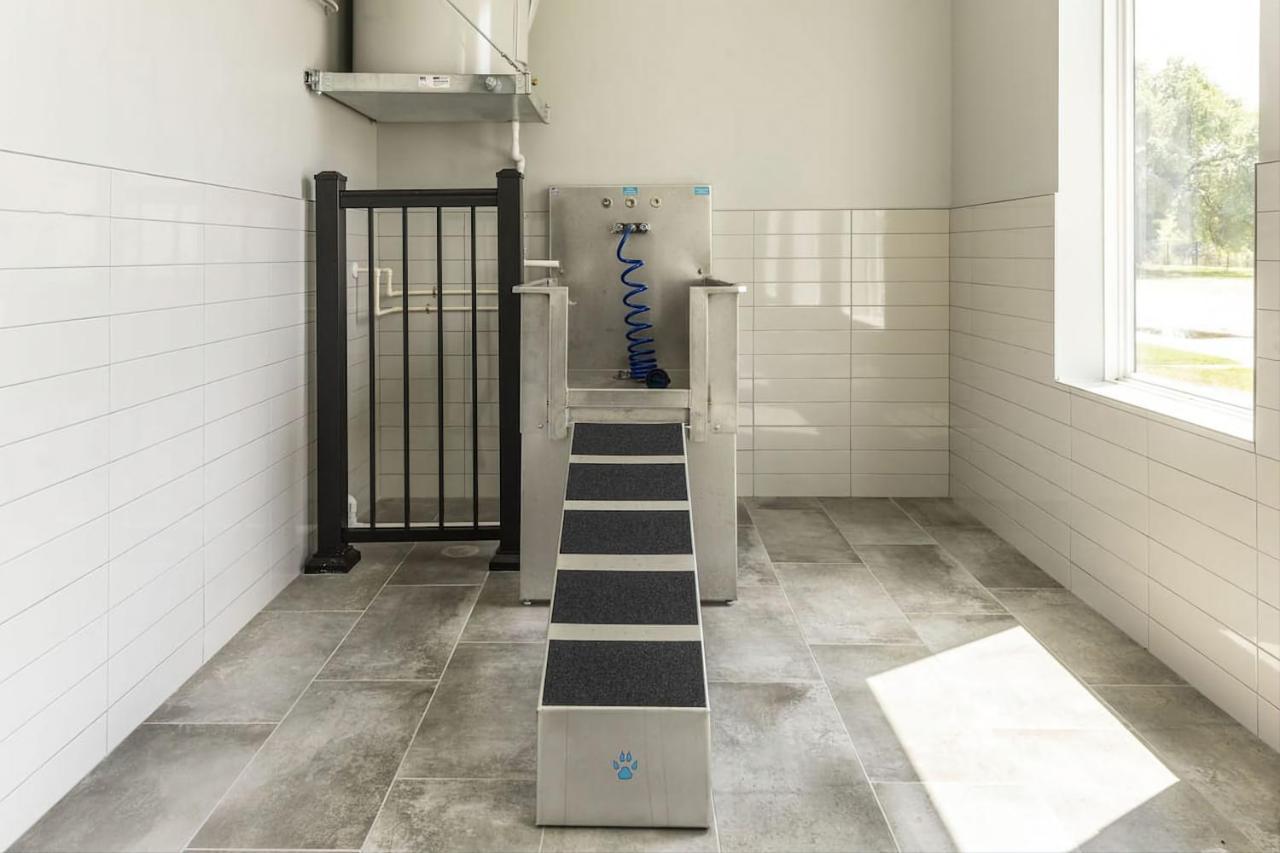 Modern Dwntwn 1 Bdrm Apt Pool Gym Free Parking Indianapolis Exterior foto
